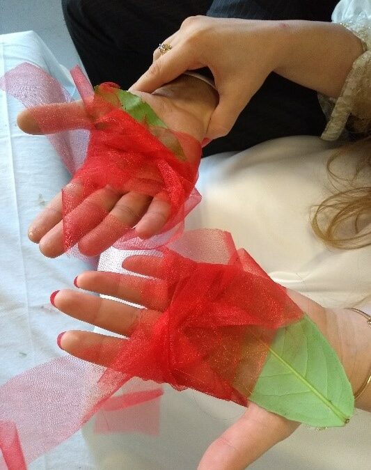 Hennè e una foglia verde brillante